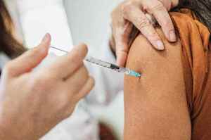 Treviso, infermiera fingeva di vaccinare gli amici no vax