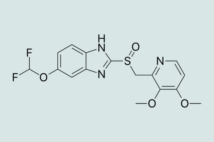 Pantoprazolo: profilo farmacologico, indicazioni terapeutiche e sicurezza d’impiego