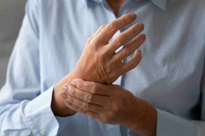 cura de artrita acuta