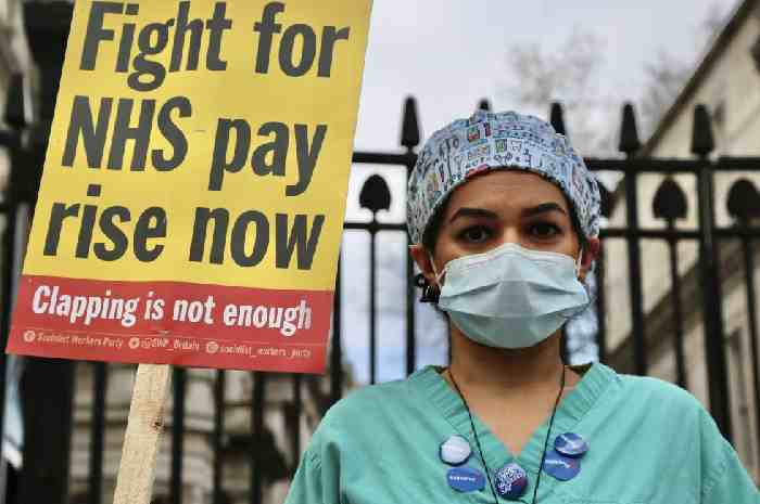 Governo UK scongela gli stipendi degli infermieri