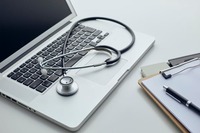 Telemonitoraggio e telecontrollo: la mappa Agenas per l'assistenza a distanza