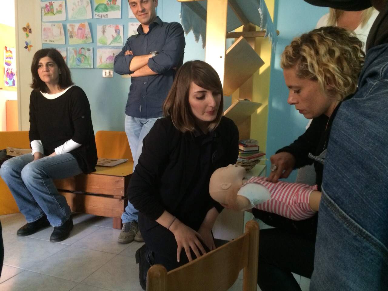 Manovre d'emergenza a scuola: a La Spezia un Istituto forma il proprio corpo docente
