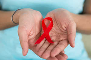 HIV, Zampa: non abbassare la guardia sulla malattia